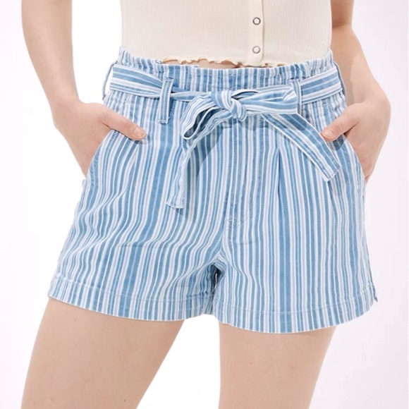 American Eagle Outfitters Pants - American Eagle Womens Size 0 Mom Shorts Paperbag Waist Blue Striped Pleated XS